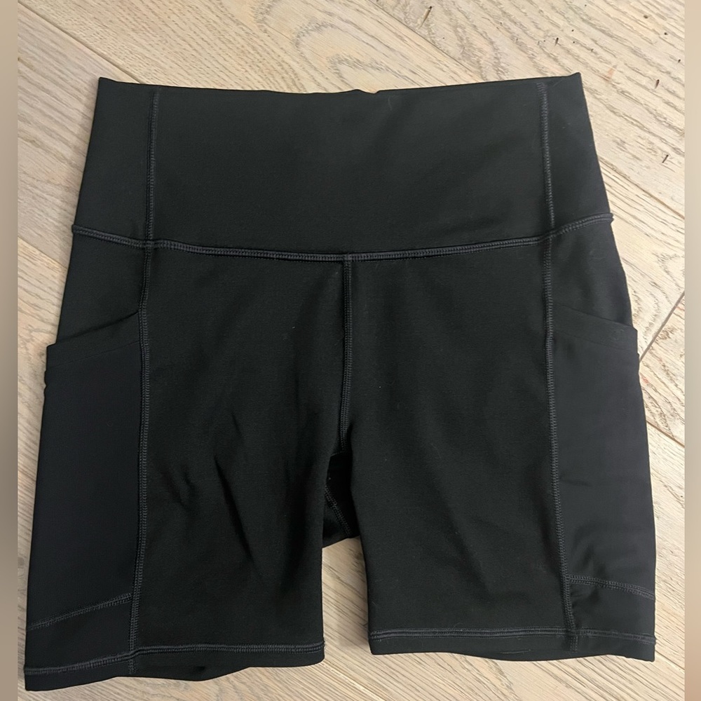 PowerHold Fabletics,  7-in Biker Short, High Rise Size Medium with mesh pockets